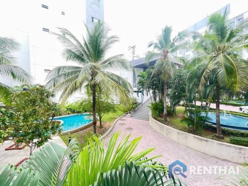 Affordable 1bed Condo in Pattayas Arcadia Beach Resor