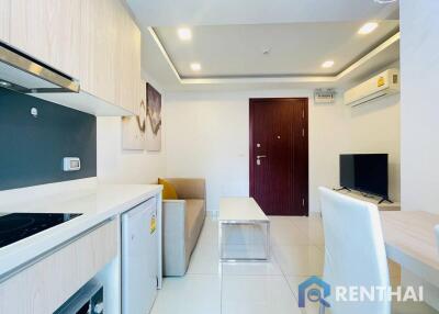 Affordable 1bed Condo in Pattayas Arcadia Beach Resor