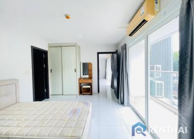 Spacious 2-bed Condo in The Place Pratumnak