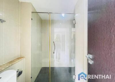 Spacious 2-bed Condo in The Place Pratumnak