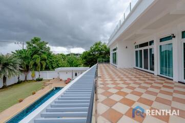 Luxurious 4-Bedroom Villa for Sale in East Pattaya