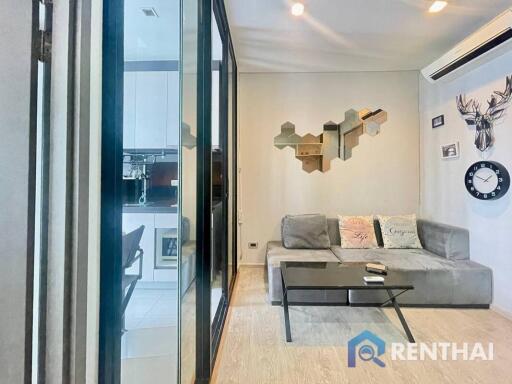 1-bed Fully Furnished Condo in The Base Central Pattaya