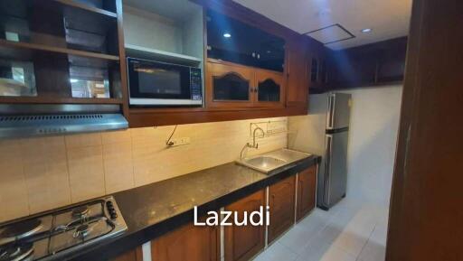 3 Bedrooms 2 Bathrooms 163 SQ.M Asoke Tower