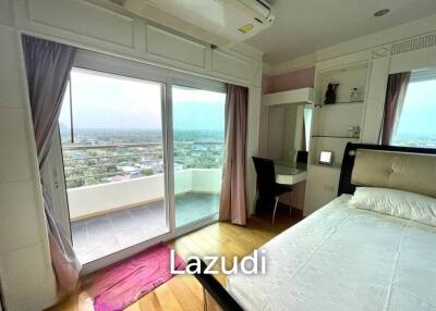 CHA AM LAGUNA CONDOMINIUM : Stunning 2 Bed Beachfront Condo at Cha am