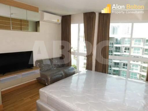 Front Facing Ocean View 2 Bed 1 Bath Condo in Na Jomtien