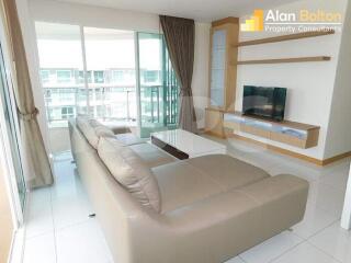 Front Facing Ocean View 2 Bed 1 Bath Condo in Na Jomtien