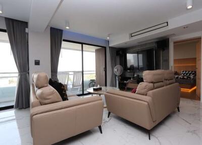 Stunning 3 bedroom condo to rent at Doi Ping Mansion