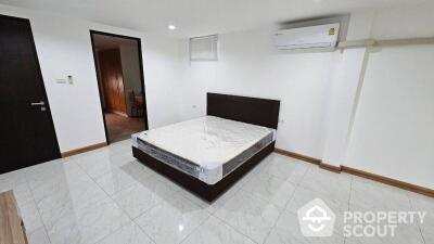 4-BR Townhouse in Bang Chak