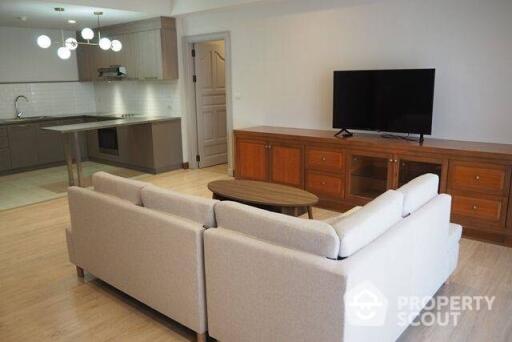 2-BR Apt. near BTS Phloen Chit