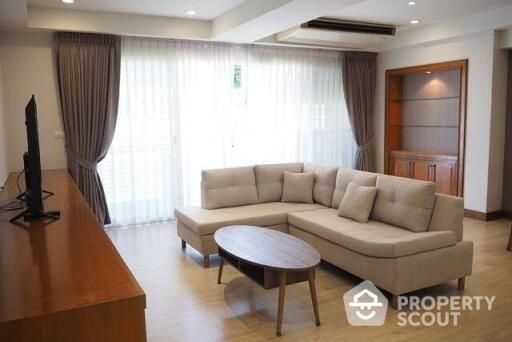 2-BR Apt. near BTS Phloen Chit