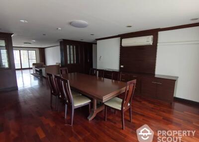 3-BR Condo at Regent On The Park1 (sukhumvit26) Condominium near BTS Phrom Phong (ID 514545)