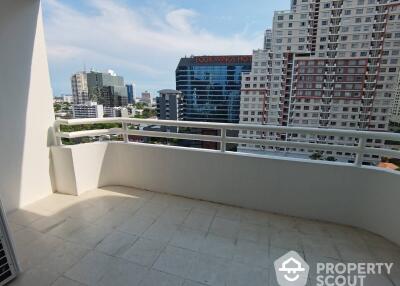 3-BR Condo at Regent On The Park1 (sukhumvit26) Condominium near BTS Phrom Phong (ID 514545)