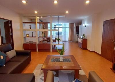 2-BR Apt. near BTS Phrom Phong