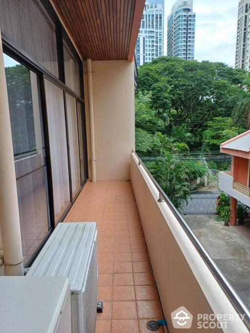 2-BR Apt. near BTS Phrom Phong