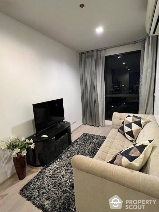 1-BR Condo at Rhythm Sukhumvit 44/1 near BTS Phra Khanong