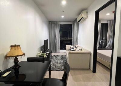 1-BR Condo at Rhythm Sukhumvit 44/1 near BTS Phra Khanong