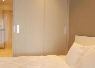 1-BR Condo at Life One Wireless near BTS Phloen Chit