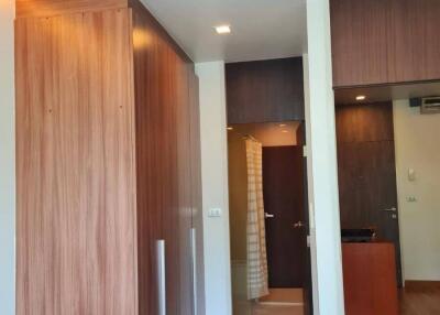 1-BR Condo at Vinn Sukhumvit 46 near BTS Phra Khanong