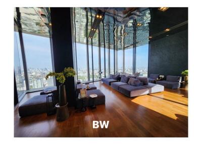 1-BR Condo at Whizdom Essence Sukhumvit near BTS Punnawithi