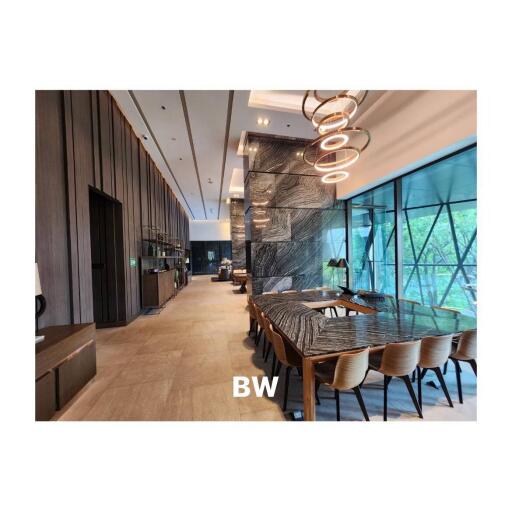 1-BR Condo at Whizdom Essence Sukhumvit near BTS Punnawithi