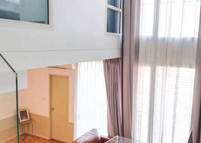 1-BR Condo at Villa Ratchatewi near BTS Phaya Thai