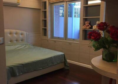 2-BR Condo at Silom Grand Terrace Condominium near BTS Sala Daeng