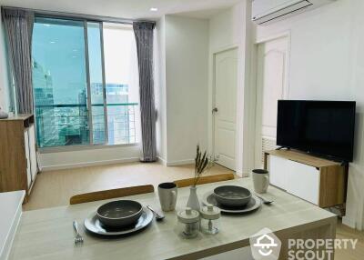 2-BR Condo at Sathorn House Condominium near BTS Surasak