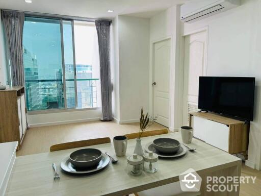 2-BR Condo at Sathorn House Condominium near BTS Surasak