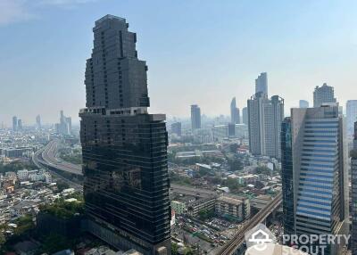 2-BR Condo at Sathorn House Condominium near BTS Surasak