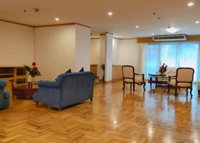 3-BR Apt. near BTS Phrom Phong