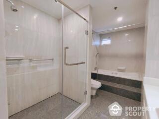 4-BR Apt. near BTS Phrom Phong