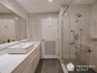 4-BR Apt. near BTS Phrom Phong