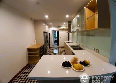 4-BR Apt. near BTS Phrom Phong