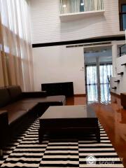 4-BR Apt. near BTS Phrom Phong