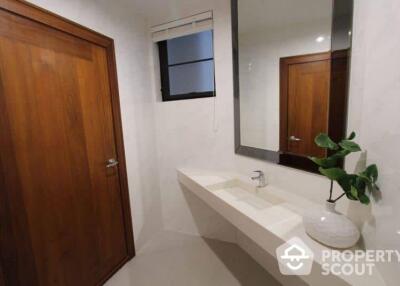 4-BR Apt. near BTS Phrom Phong