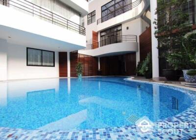 4-BR Apt. near BTS Phrom Phong