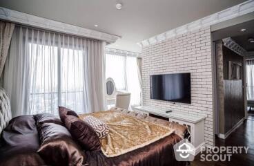 3-BR Condo at The Lumpini 24 near BTS Phrom Phong