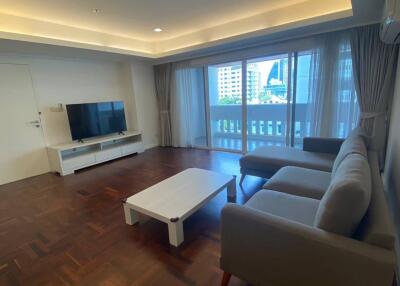 2-BR Apt. near BTS Phrom Phong