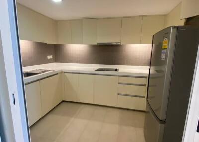 2-BR Apt. near BTS Phrom Phong