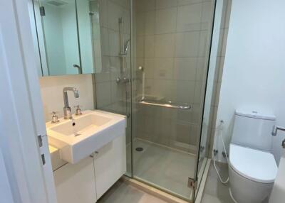 2-BR Apt. near BTS Phrom Phong