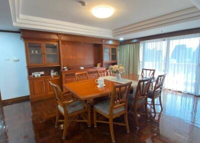 3-BR Apt. near BTS Phrom Phong