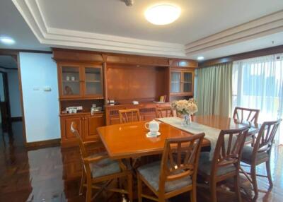 3-BR Apt. near BTS Phrom Phong