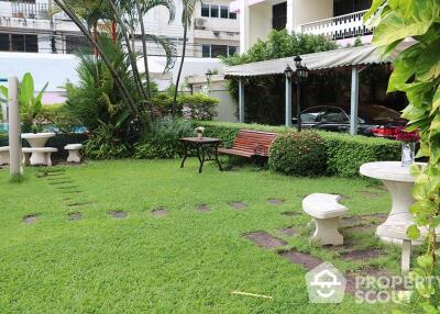 1-BR Apt. near MRT Sukhumvit