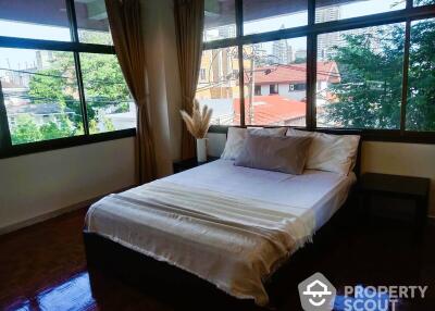 2-BR Apt. near MRT Sukhumvit