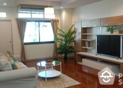 2-BR Apt. near MRT Sukhumvit