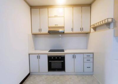 3-BR Apt. near BTS Thong Lor