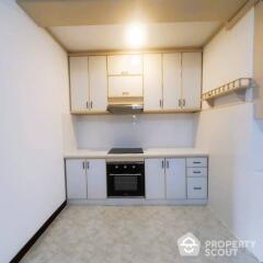 3-BR Apt. near BTS Thong Lor