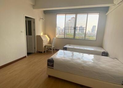 3-BR Apt. near BTS Thong Lor