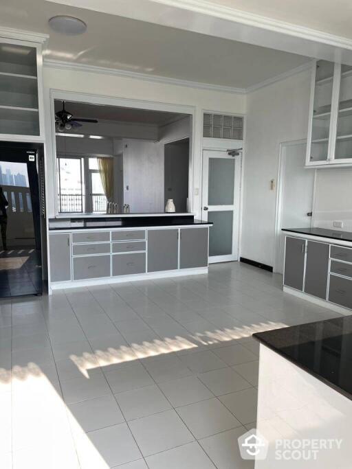 3-BR Apt. near BTS Thong Lor