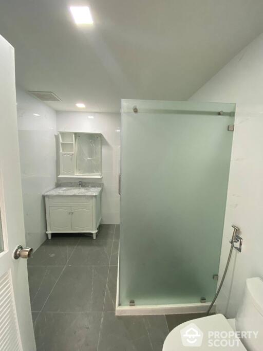 3-BR Apt. near BTS Thong Lor